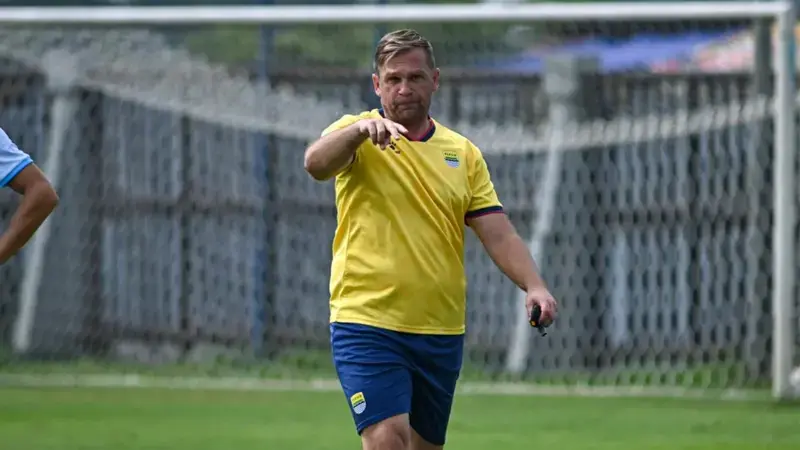 Pelatih Persib Bandung Igor Tolic