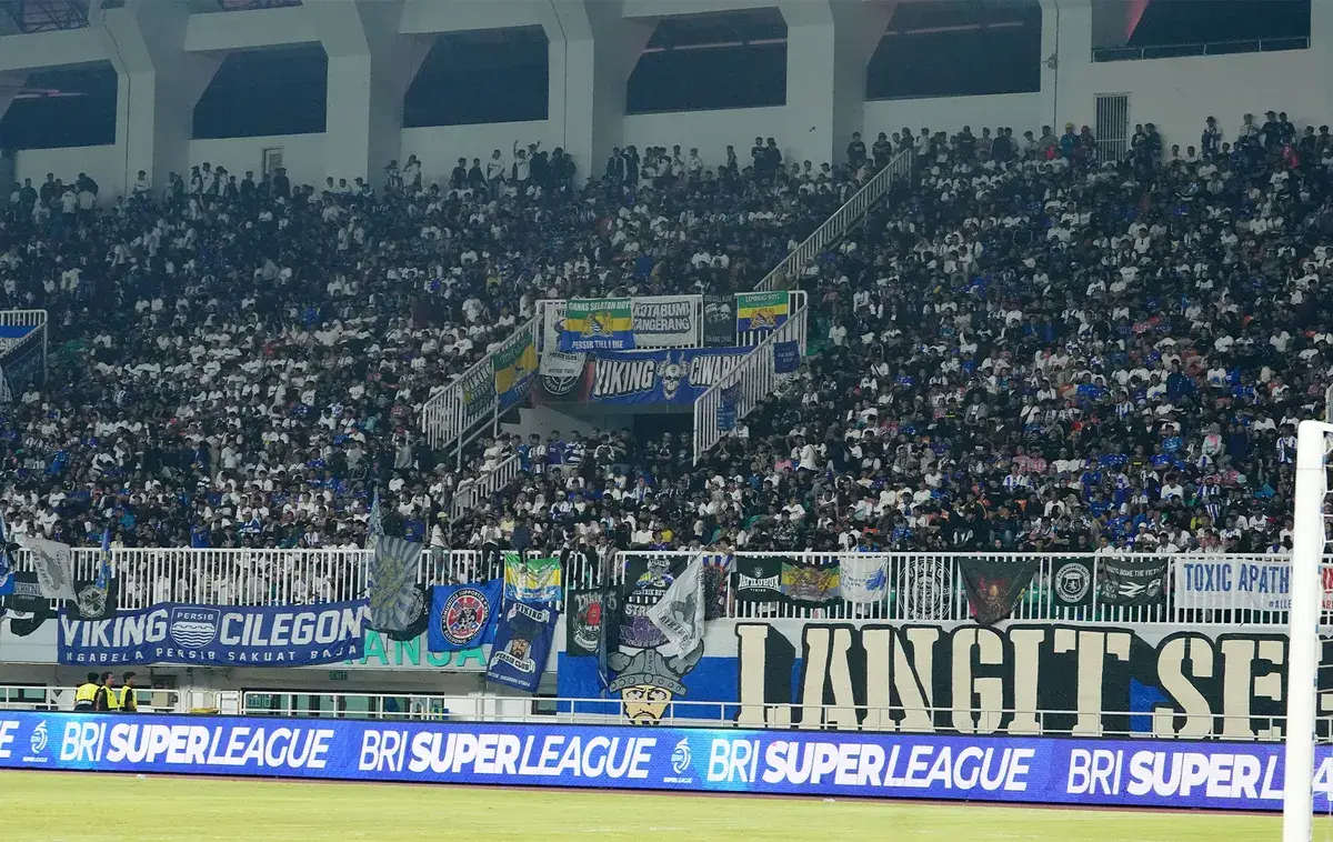 Stadion Si Jalak Harupat dipenuhi Bobotoh